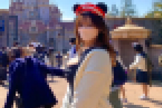 【画像】グラドルさん、凄い格好で夢の国に行ってしまうｗ