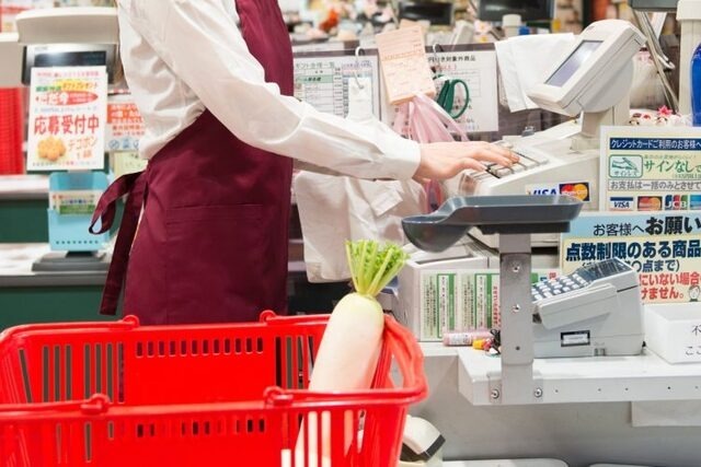 消費減税「システム改修に1年」、27年秋以降か