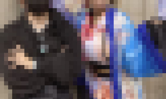 【画像】コミケで超絶セクシーなコスプレイヤーと写真撮らせてもらった結果ｗｗｗｗｗｗｗｗ【Pickup】