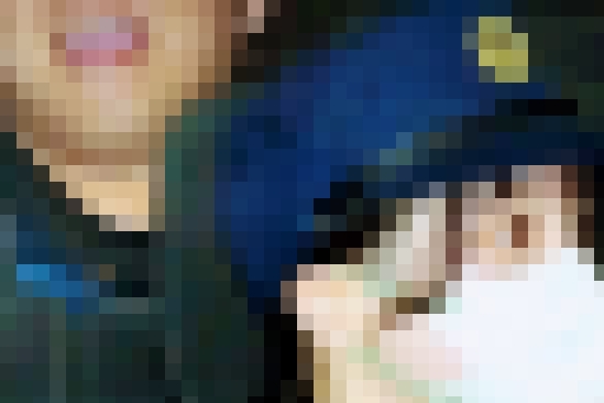 【画像】HKT48スタッフ殺害未遂事件、容疑者を護送する婦警さんが美人と話題にwwwwww