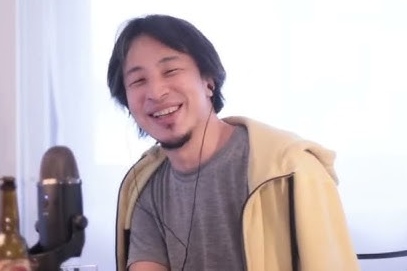 ひろゆき「30歳までに6ヶ月間介護施設で働く事を義務化せよ。ただし500万円納付した人は免除とする」