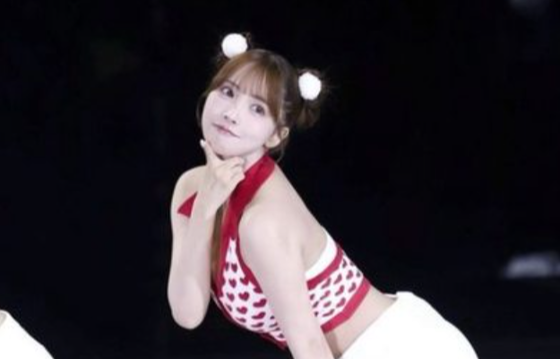 【公開処刑】チアリーダーの三上悠亜さん、サイズ感がバグってしまうｗｗｗｗ【Pickup】