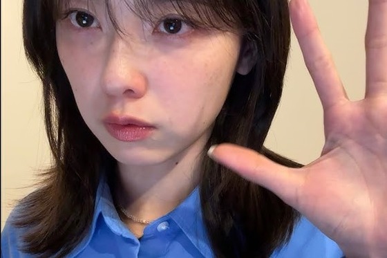 【悲報】加藤小夏(おなつ)、スタバのコーヒーの飲み方がオラつきすぎているwwwwwwww