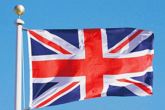 【悲報】イギリス「ロブスターも苦痛は感じる。生きたまま茹でるのは禁止だ！」