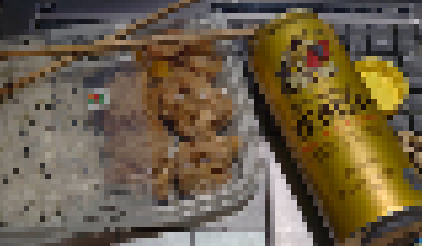 【画像】生活保護者さん、咽び泣く「ビールと弁当買っただけで1000円。生きていけない」