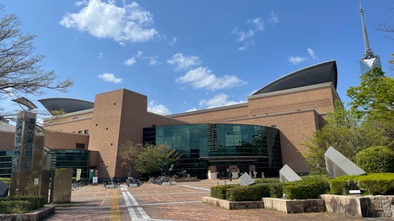 【速報】福岡の図書館でジョーカー事案！3人刺され重傷…