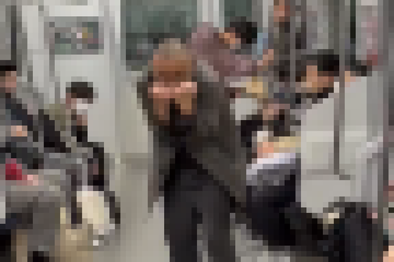 【動画】X民「なんかやべえ奴に電車で首締められて草」← 通り魔殺人したやべえ奴と判明...