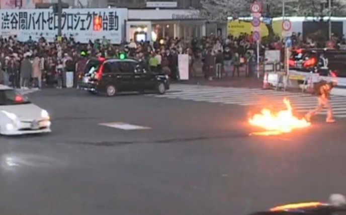 【悲報】渋谷スクランブル交差点放火事件、犯人がヤベーやつだった
