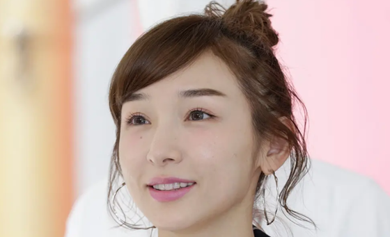 【画像】加護亜依さん(36)、体操服で街を闊歩してしまう……