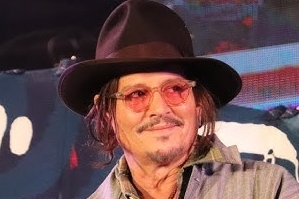 【悲報】ジョニーデップの7万5千円の撮影会、もうめちゃくちゃ