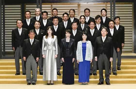 高市内閣、39歳以下と40・50代の8割支持、国民民主党や参政党も吸収