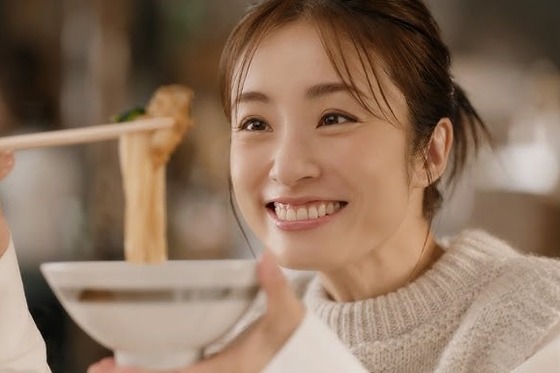 【朗報】丸亀製麺「クリスマスイブは夜営業せず休みにします」