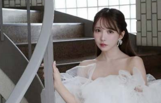 【公開処刑】チアリーダーの三上悠亜さん、サイズ感がバグってしまうwwww