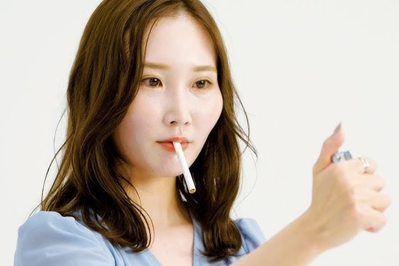 【悲報】令和の高校生、ハタチ過ぎても「タバコ吸わない」