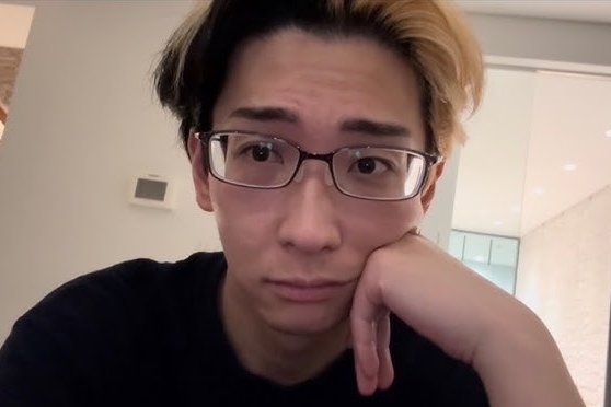 【悲報】坂下千里子「え！？ヒカル君33歳！？」ヒカル(33)「何歳に見えたンすかw????」