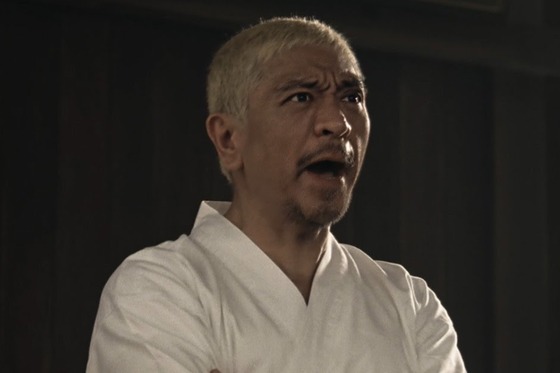 【画像】松本人志、YouTubeのコメント欄レベルのお笑いで伝説扱いされてしまう