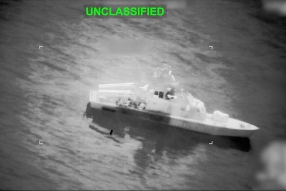 【速報】米、ホルムズ海峡付近でイラン海軍艦と機雷敷設艦を破壊　米中央軍が発表