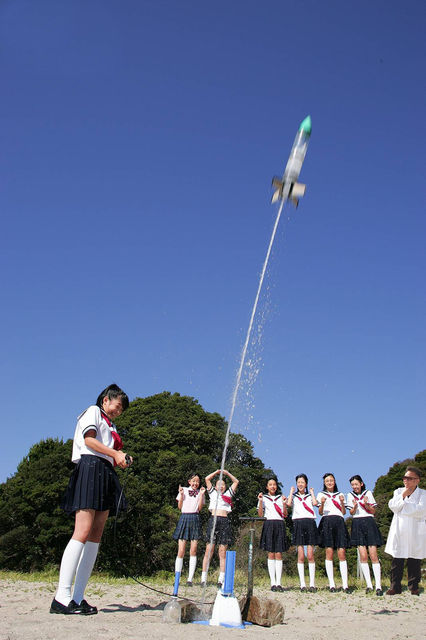 飲み物を口に含んで画像を見て噴いたら-135_2