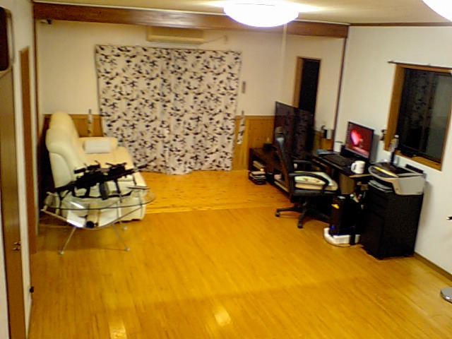 お前らの部屋のテレビの周り晒せ-378