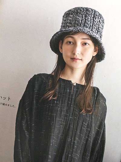 冬コーデ定番アイテム　手編みの帽子　⭐️ ☆匿名☆ 朝日新聞出版 手編みの帽子 冬コーデの定番アイテム | 朝日新聞