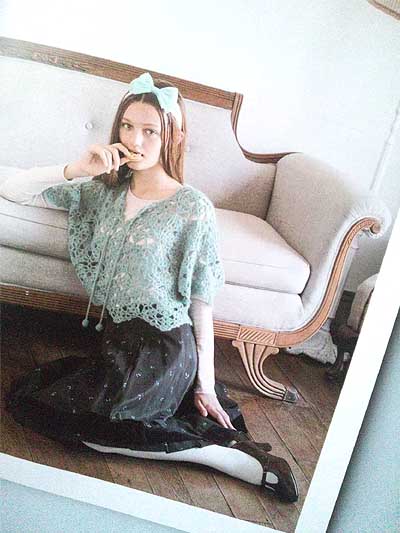 日本ヴォーグ社発刊「モヘア*アルパカで編むふんわりニット」ブック