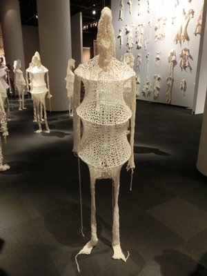神戸ファッション美術館 ウールの衣服展 へ行ってきました 後編 ハマナカが運営する 手編みと手芸の情報サイト あむゆーず のぶろぐ 神戸ファッション美術館 ウールの衣服展 へ行ってきました 後編 ハマナカが運営する 手編みと手芸の情報サイト あむゆーず のぶろぐ