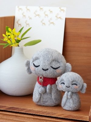 羊毛フェルト なおしん様 羊毛フェルト なおしん様