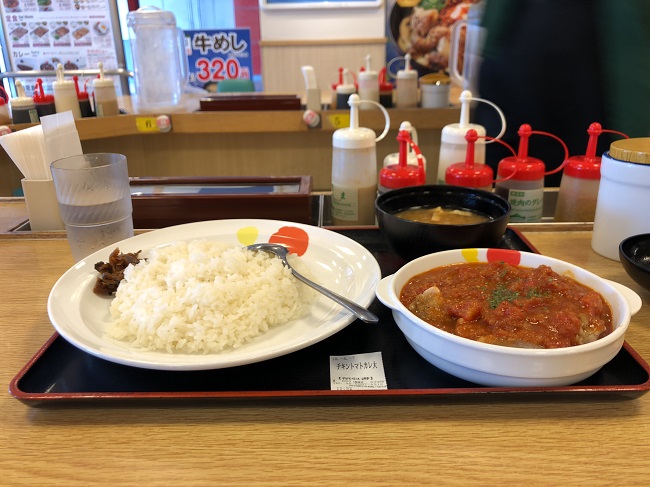 松屋お得意のガーリック風味でスタミナアップ 松屋 ごろごろチキンのトマトカレー 食うなら書かねば Powered By ライブドアブログ