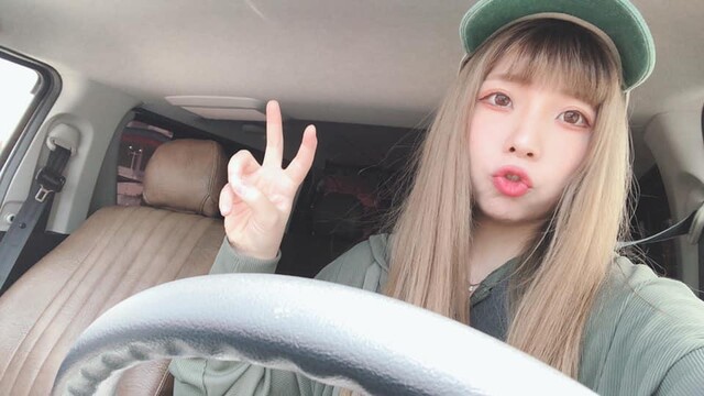 7A425BA2-FEAC-4DFC-85DE-78E0B1648D18