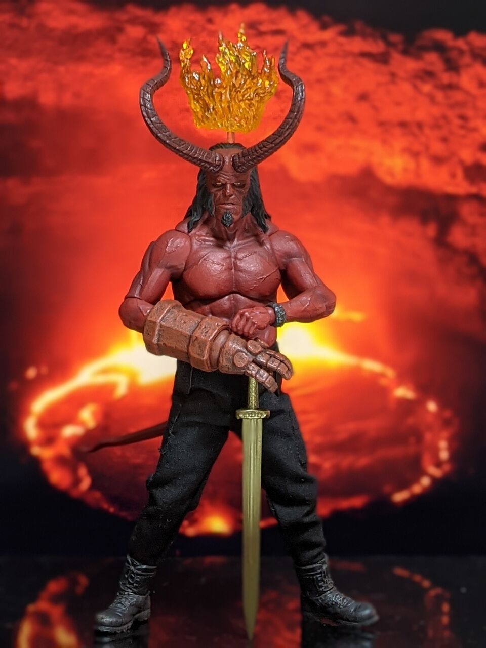 Amazon.co.jp: Mezco One:12 collective PX限定 ヘルボーイ 2019