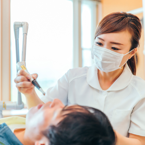 歯科衛生士3987246_m