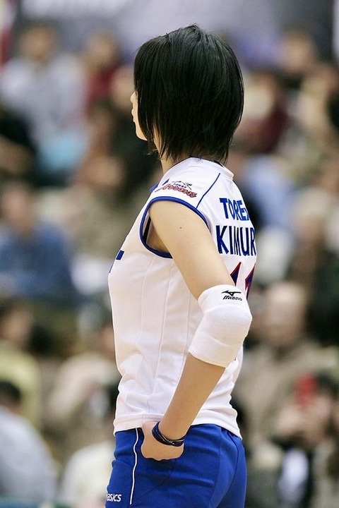 7E06DDE6-FCEC-4EC1-AD73-EE9F648020DD