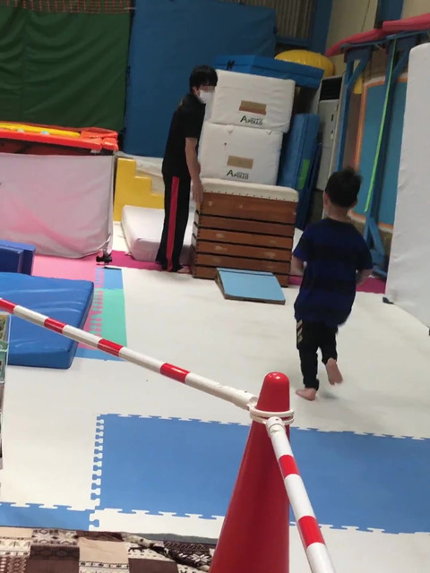 難易度がアップ！ 跳び箱のアレンジ跳び！