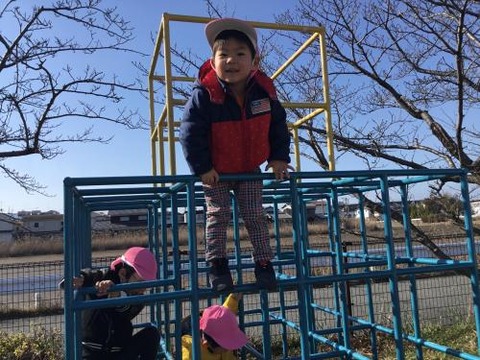 寒いから遊びたくないのは、大人だけ。