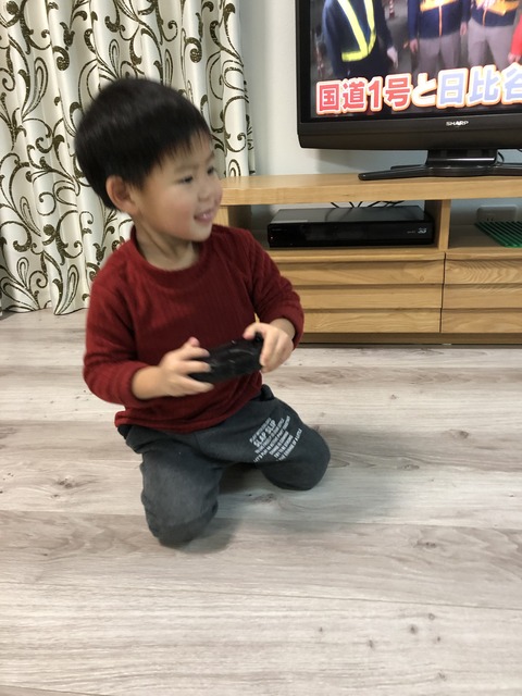 お待ちかねのクリスマス会とプレゼント！！　②