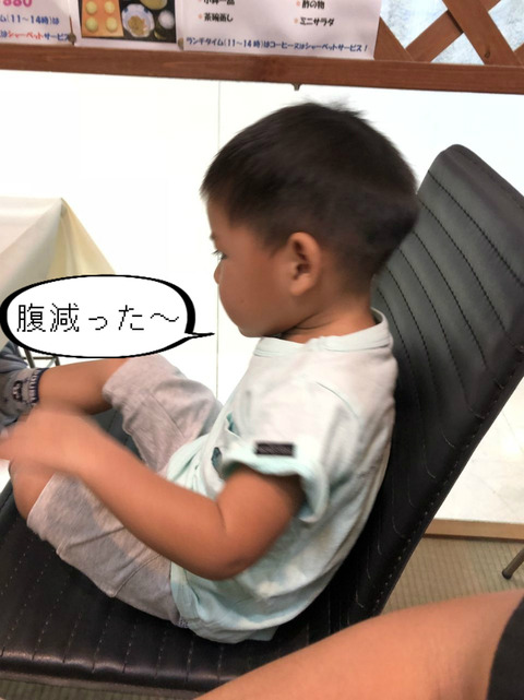 出汁の明石焼きより、やっぱり王道はソースのたこ焼き！