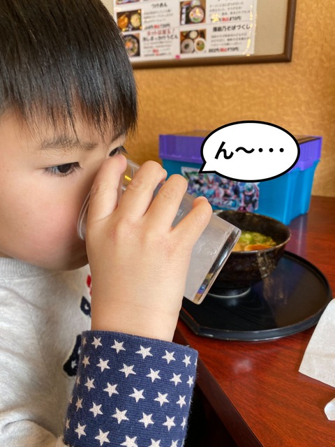 おねしょは誰のせい？