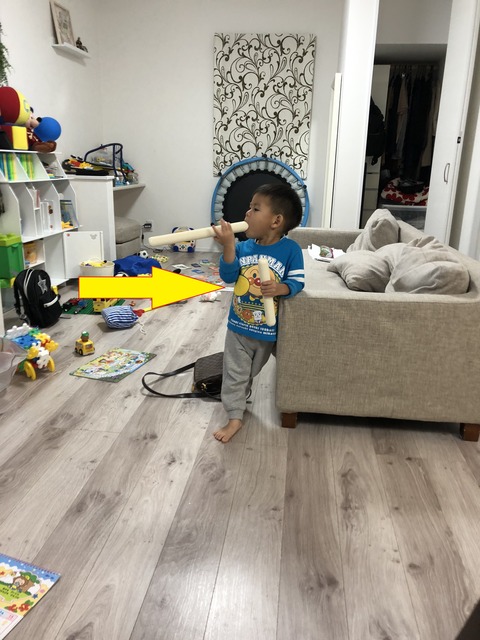 夜中に浮かび上がる・・・　アンパンマン！