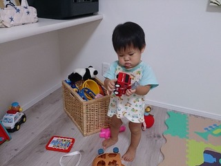 家中のあちこちから、おもちゃが出てくる。