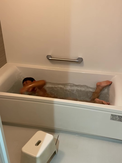 IMG_2284 - frame at 0m2s-fotor-2025102323019