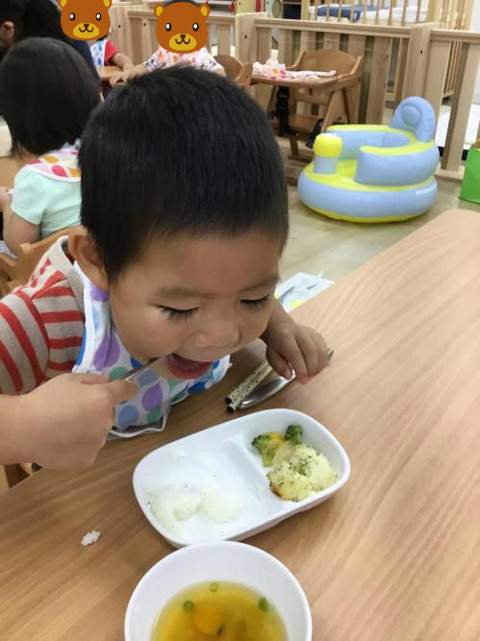 保育園ではこんなにしっかり食べるのに、家ではなぜこうなる・・・。