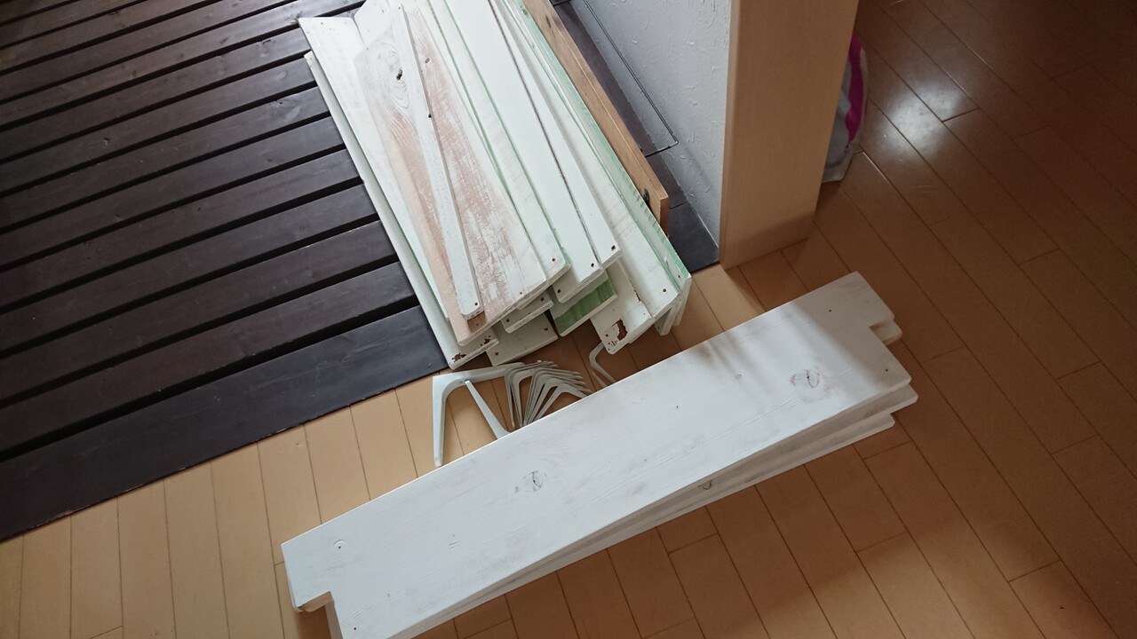 子ども部屋 端材でサイドテーブルにもなる漫画収納棚をdiy Handworks Relax Anさんのdiy リメイク 日々のこと Powered By ライブドアブログ