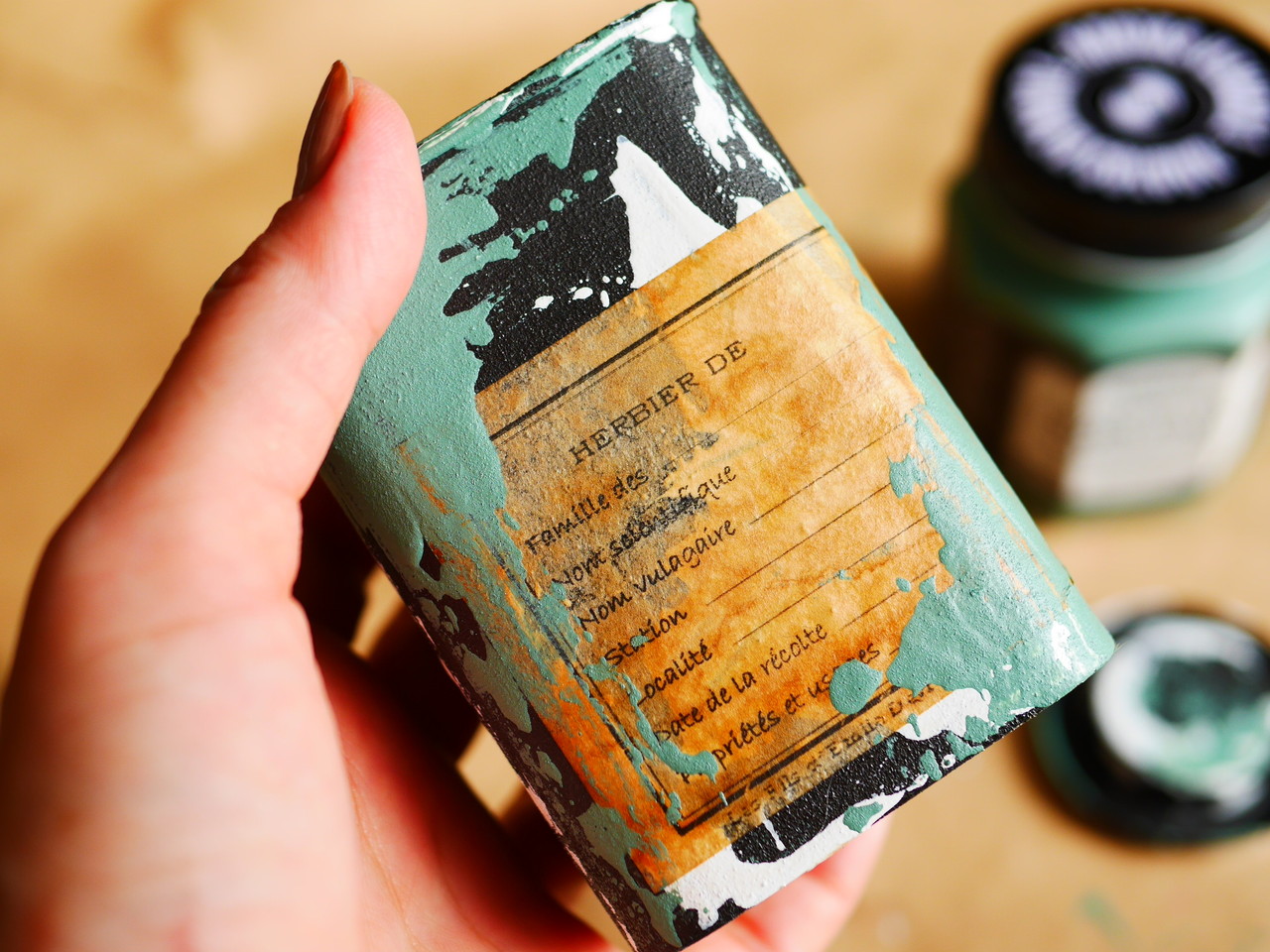 セリアのブリキ缶をアイアンペイント ミルクペイントでヴィンテージ仕上げに Handworks Relax Anさんのdiy リメイク 日々のこと Powered By ライブドアブログ