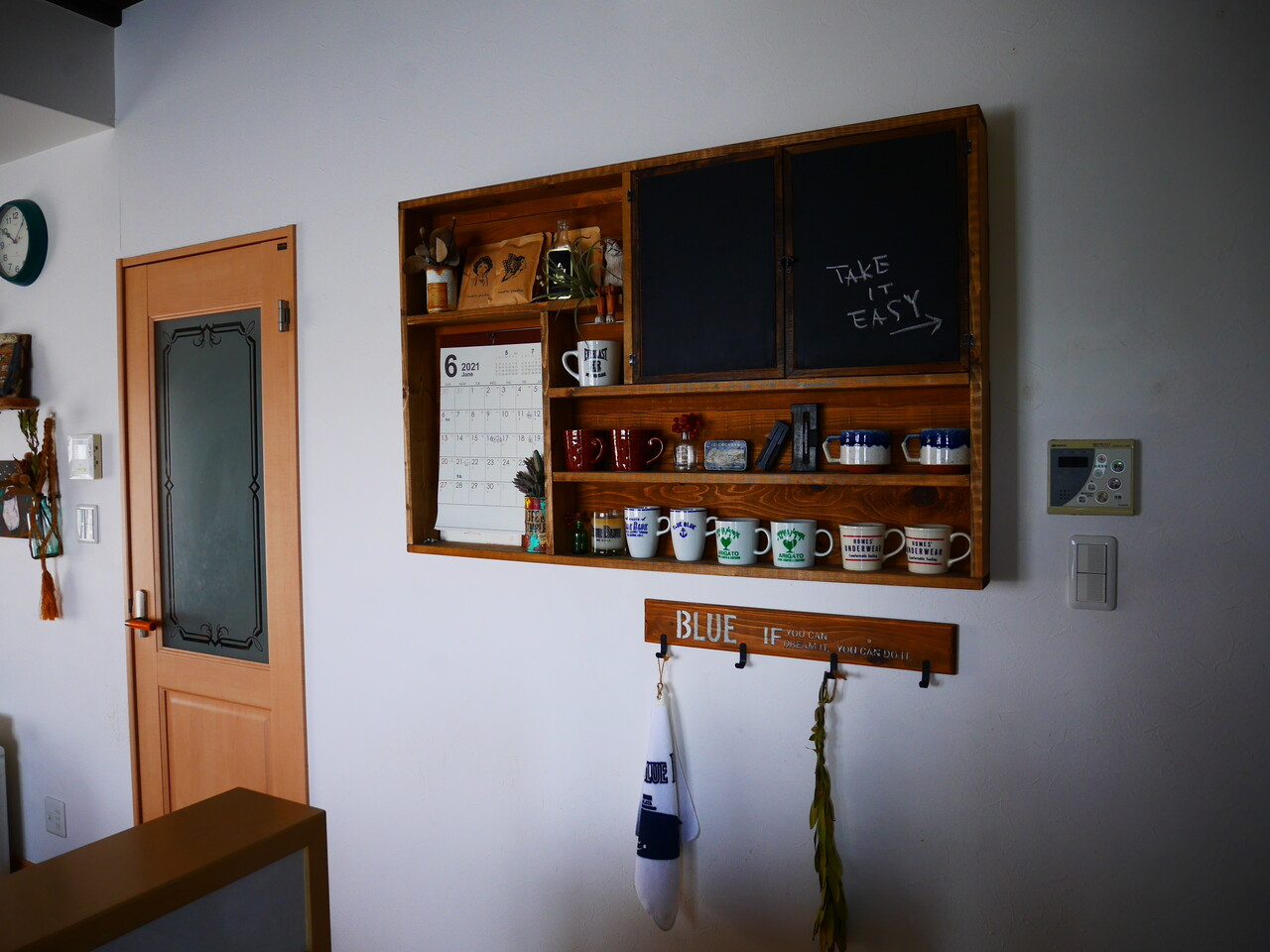 フェリシモ女子diy部ブログ連載記事 リビングの壁に収納棚をdiy前編 Handworks Relax Anさんのdiy リメイク 日々のこと Powered By ライブドアブログ