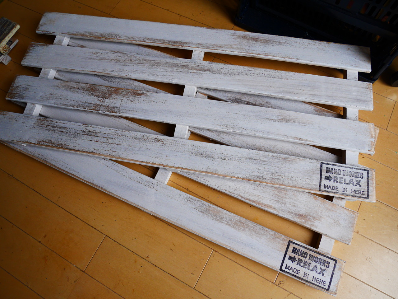 *すのこで簡単!板壁風DIY* : HANDWORKS*RELAX anさんのDIY+リメイク+日々のこと Powered by ライブドアブログ