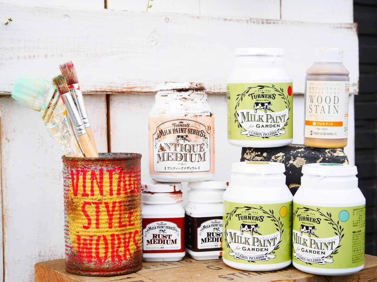 ターナー色彩 アクリル絵具 ミルクペイント アンチウイルスプラス スプリンググリーン MV015608 15L ターナー色彩 アクリル絵具 ミルクペイント アンチウイルスプラス