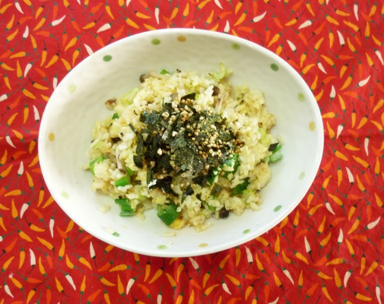 はな家のランチ 簡単白菜漬け 炒飯 オリーブハマチ刺身 里娘 はな家の日記