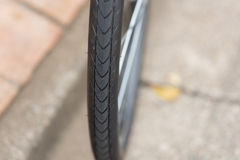 あさひ自転車_ボールドライン27.5インチ_耐パンクタイヤ