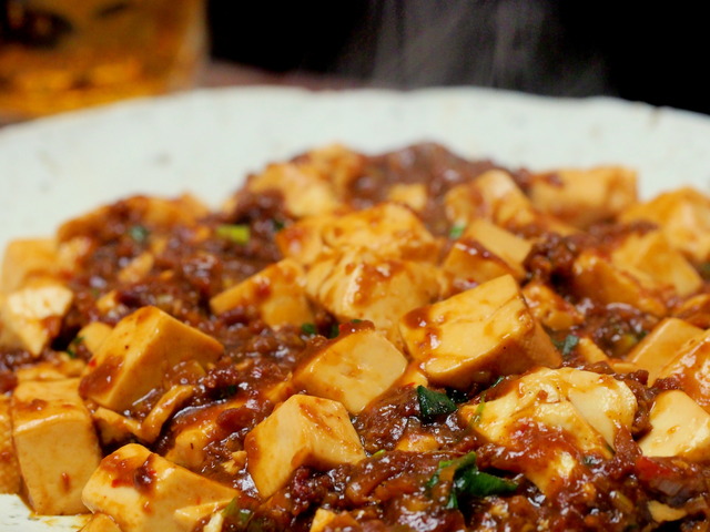 激辛麻婆豆腐(行正り香)