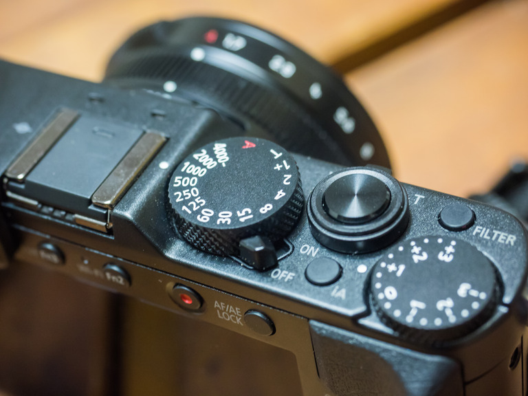 Panasonic LUMIX DMC-LX100‐4(ダイヤル部分)